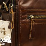 Túi đeo chéo nam da bò Contact 04 chi tiết nhỏ