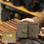 Ví da nam logo đầu trâu có khóa bấm dày dặn thời trang VDN015