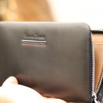 Ví cầm tay nam da bò đẳng cấp cho phái mạnh Schwarz Etienne VDNSE02 đen nghiêng