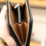 Ví cầm tay nam da bò đẳng cấp cho phái mạnh Schwarz Etienne VDNSE02 bên trong