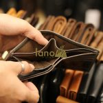 Ví da bò cho nam logo đầu trâu có khâu viền độc lạ VDN014