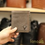Ví da bò cho nam logo đầu trâu có khâu viền độc lạ VDN014