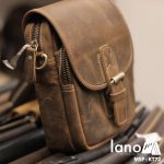 Túi đeo chéo nam kiểu dáng mini da bò sáp KT72 nghiêng