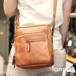 Túi đeo chéo nam Lano công sở da bò cực độc KT95 nâu vàng - đeo lưng