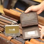 Ví da nam tiện lợi da bò có ngăn kéo khóa VDN038 - bên trong