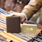 Ví da nam Lano ba gấp logo đầu trâu sang trọng VDN056 - mặt sau