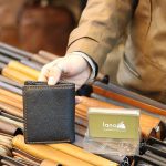 Ví da nam Lano ba gấp logo đầu trâu sang trọng VDN056 - mặt sau