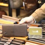 Ví nam cầm tay da bò Lano biểu tượng đầu trâu VCTN067