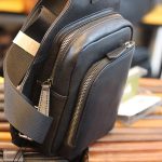 Túi da đeo chéo ngực Lano gọn gàng tiện lợi TDL60