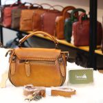 Túi da nữ mini cao cấp xách tay Handmade TXN020 mặt sau