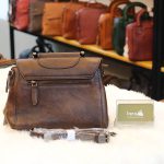 Túi da nữ xách tay Handmade TXN028 mặt sau