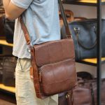 Túi đeo chéo nam da bò Lano thời trang KT156