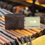 Ví da cá sấu hàng xuất khẩu loại ngang nguyên con non 1 mặt VCSNC01