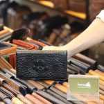 Ví cầm tay da cá sấu 2 gấp loại nhỏ trẻ trung mẫu mới 2019 VCSCT01