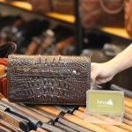Ví cầm tay da cá sấu 2 khóa kéo thụt loại to VCSCT05