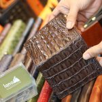 Ví da cá sấu cao cấp gai lưng 1 mặt loại đứng VCSGL02