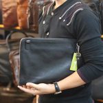 Túi cầm tay nam da bò cao cấp cho phái mạnh CLT37