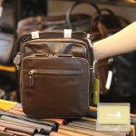 Túi da đeo chéo gọn nhẹ tiện lợi KT167