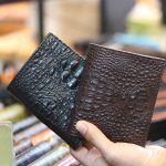 Ví da cá sấu xuất khẩu loại đứng nguyên con non 1 mặt VCSDNC09