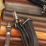 Túi da cầm tay kết hợp đeo chéo nam gọn gàng tiện lợi Kt189