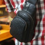 Túi da đeo chéo ngực hoạ tiết đan sang trọng lịch lãm TDL83