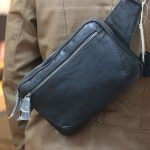 Túi da đeo trước ngực thời trang lịch lãm Lano TDB026