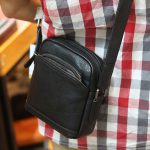 Túi da nam đeo chéo mini gọn gàng tiện lợi Lano KT203