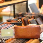 Ví da cầm tay handmade cao cấp 1 khoá kéo Lano VCTN084