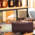 Ví da cầm tay handmade cao cấp 1 khoá kéo Lano VCTN084