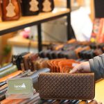 Ví da nam cầm tay khoá kéo sang trọng nam tính Lano VCTN082