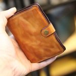 Ví da nam thủ công cao cấp dáng đứng có cúc bấm Lano VDN093