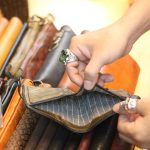 Ví da nam thủ công cao cấp dáng đứng có cúc bấm Lano VDN093