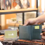 Ví da nam dáng đứng hàng thiết kế Lano mẫu mới 2022 VDNTK02