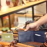 Ví da cá sấu khâu tay thủ công dáng ngang Lano VCSTK02