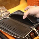 Ví da cầm tay 1 khoá kéo mẫu thiết kế Lano VCTK02