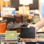 Ví da thủ công khâu tay dáng ngang 1 mặt cá sấu Lano VCSTK01