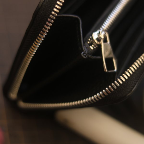 Ví cầm tay thiết kế da thật 1 khoá kéo thời trang lịch lãm Lano VCTK03 màu đen khoá zip trong