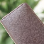 Ví cầm tay thiết kế da thật 1 khoá kéo thời trang lịch lãm Lano VCTK03 màu nâu góc cạnh 2