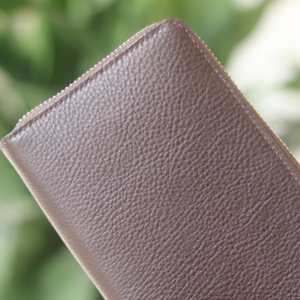 Ví cầm tay thiết kế da thật 1 khoá kéo thời trang lịch lãm Lano VCTK03 màu nâu góc cạnh 2