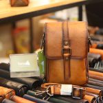 Túi đeo chéo da nam loại nhỏ thời trang gọn nhẹ KT212