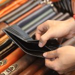 Ví da cá sấu nguyên con dáng đứng handmade khâu tay thủ công VCSTK09