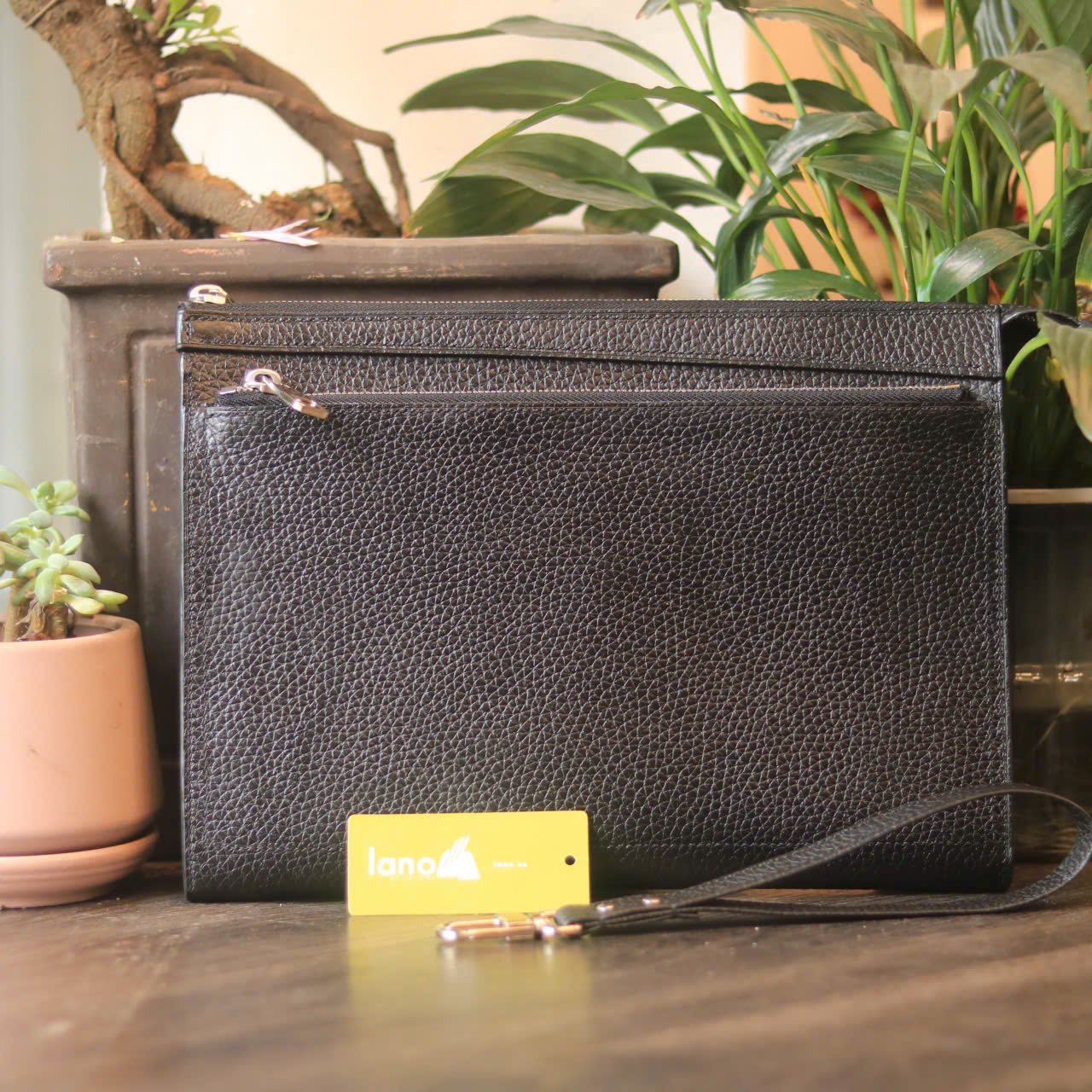 z6909936305208_aab0e2a5b58bf7a0a868e9eaf8558992