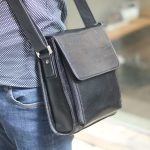 Túi da đeo chéo nam dáng hộp Lano KT216