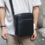Túi đeo chéo da đan thời trang lịch lãm Lano KT221