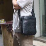 Túi đeo chéo da đan thời trang lịch lãm Lano KT221