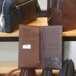 Ví cầm tay da cá sấu handmade khâu tay thủ công 100% Lano VCSTK015