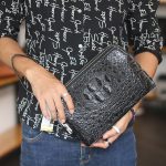 Clutch cá sấu nam khoá số hông Lano CLTCS01