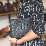 Clutch cá sấu nam khoá số hông Lano CLTCS01