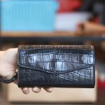 Ví cầm tay da cá sấu handmade khâu tay thủ công Lano VCTK011