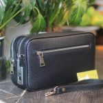 Clutch nam handmade khoá vân tay da thật cao cấp Lano CLTK024 góc nghiêng